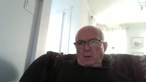Snapshot of bernard1102 chatting on May 20, 11:00 pm bernard1102 online show from May 20, 11:00 pm