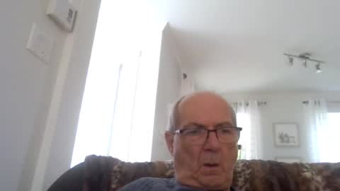 bernard1102 online show from July 4, 1:17 pm