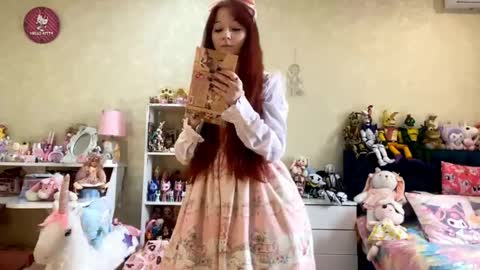 Eva  online show from April 19, 8:57 am