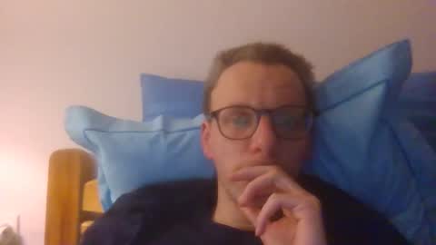 Snapshot of bernie484237 chatting on March 14, 10:37 pm Bernie online show from March 14, 10:37 pm