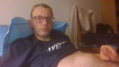 Snapshot of bernie484237 chatting on April 7, 9:15 pm Bernie online show from April 7, 9:15 pm