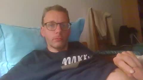 Snapshot of bernie484237 chatting on May 13, 5:32 pm Bernie online show from May 13, 5:32 pm