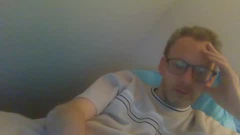 Snapshot of bernie484237 chatting on June 3, 4:45 pm Bernie online show from June 3, 4:45 pm