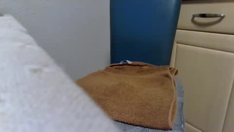 bernie6004 online show from February 17, 7:42 pm