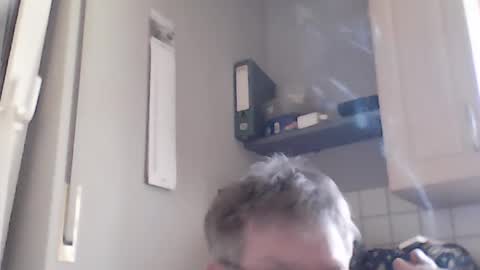 Snapshot of bernie6004 chatting on July 21, 7:32 am bernie6004 online show from July 21, 7:32 am