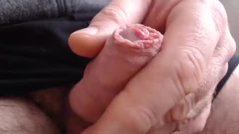 Snapshot of berny1976 chatting on February 14, 7:38 am eagle1976 online show from February 14, 7:38 am