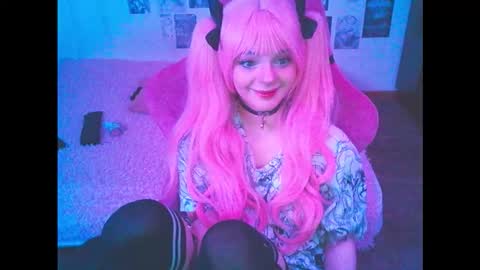 BerrieKitten online show from March 25, 2:17 am