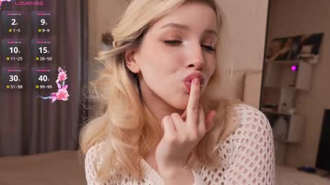 Snapshot of berrylush chatting on April 9, 4:56 pm Katte online show from April 9, 4:56 pm