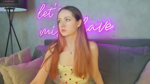 Snapshot of berta_kelly chatting on November 17, 1:11 am Berta online show from November 17, 1:11 am