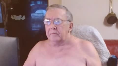 Snapshot of best127 chatting on February 15, 10:31 pm jean online show from February 15, 10:31 pm