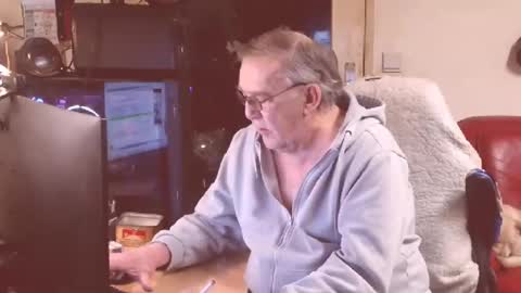 Snapshot of best127 chatting on March 4, 8:46 am jean online show from March 4, 8:46 am