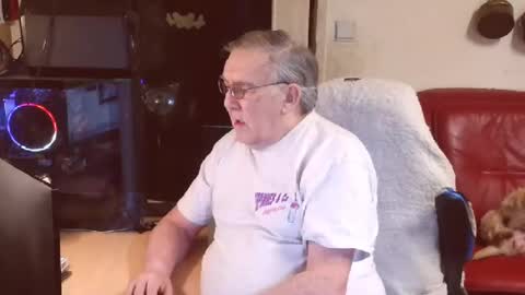 Snapshot of best127 chatting on March 6, 10:20 am jean online show from March 6, 10:20 am