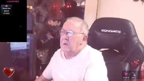 Snapshot of best127 chatting on February 12, 9:21 pm jean online show from February 12, 9:21 pm