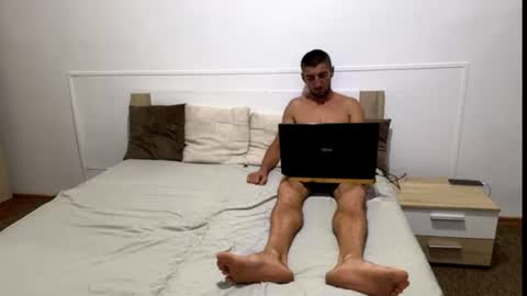 Alex and Victoria online show from August 4, 8:11 pm