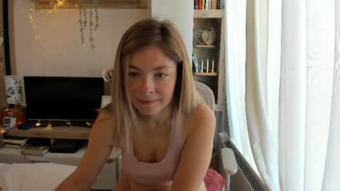 Vicky   online show from April 25, 7:55 am