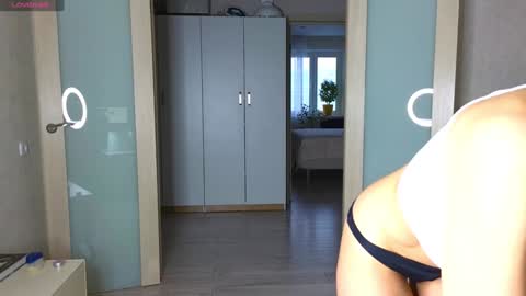 Snapshot of bestgirls2021 chatting on January 7, 2:42 am Hellen and Natali online show from January 7, 2:42 am