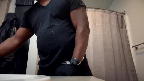 Snapshot of bestkeptsecre_t chatting on December 18, 9:08 pm bestkeptsecre t online show from December 18, 9:08 pm