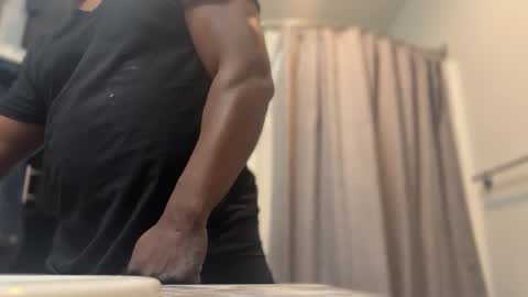 Snapshot of bestkeptsecre_t chatting on December 19, 9:51 am bestkeptsecre t online show from December 19, 9:51 am