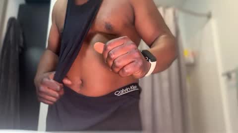 Snapshot of bestkeptsecre_t chatting on January 24, 8:00 pm bestkeptsecre t online show from January 24, 8:00 pm