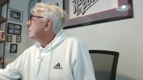 bestshot1951 online show from December 16, 8:16 pm