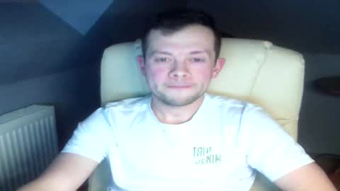 Snapshot of bestworld_ chatting on March 13, 7:09 pm bestworld_ online show from March 13, 7:09 pm