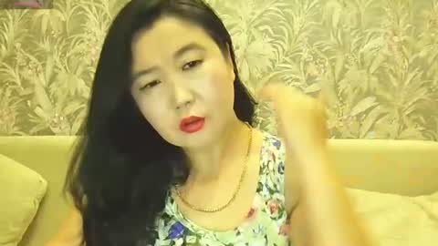 Snapshot of bet_lu chatting on July 19, 6:44 pm Bet Lu online show from July 19, 6:44 pm