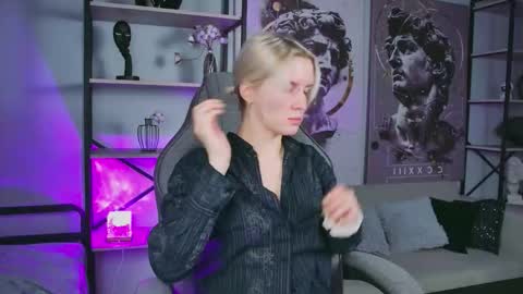 Bethany online show from March 4, 2:17 am