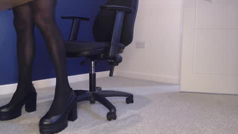 bethanyd04 online show from October 6, 2:47 pm