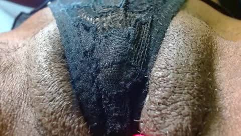 Snapshot of bethanywilsom chatting on December 9, 12:40 pm Bethany Wilson online show from December 9, 12:40 pm