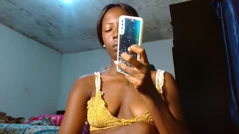 Snapshot of bethanywilsom chatting on December 16, 5:22 pm Bethany Wilson online show from December 16, 5:22 pm