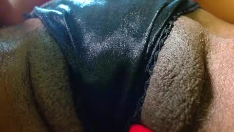 Snapshot of bethanywilsom chatting on December 19, 6:34 pm Bethany Wilson online show from December 19, 6:34 pm