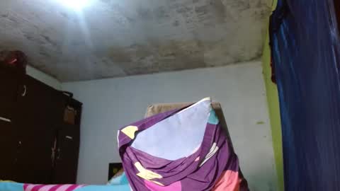 Snapshot of bethanywilsom chatting on December 30, 12:20 pm Bethany Wilson online show from December 30, 12:20 pm