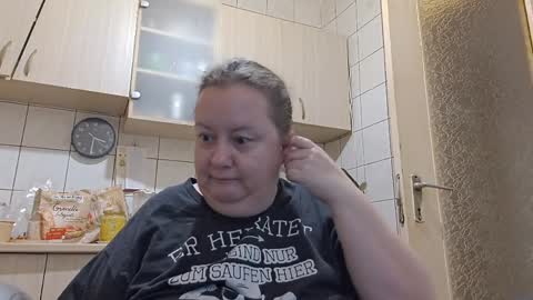 bethnorth online show from April 6, 12:30 am