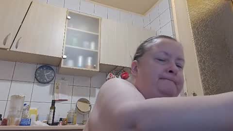 Snapshot of bethnorth chatting on June 22, 11:24 pm bethnorth online show from June 22, 11:24 pm