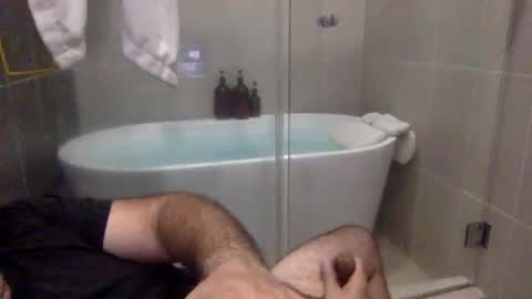 Snapshot of betoooox chatting on March 10, 12:51 am Virtual Gentleman online show from March 10, 12:51 am