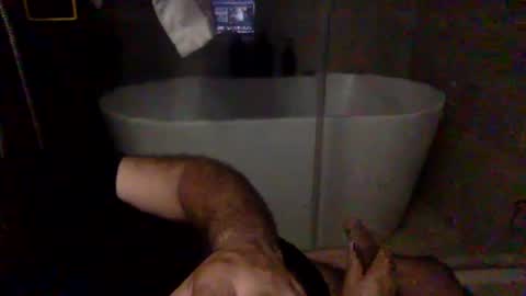 Snapshot of betoooox chatting on October 3, 9:06 am Virtual Gentleman online show from October 3, 9:06 am