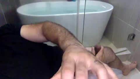 Snapshot of betoooox chatting on October 13, 6:41 pm Virtual Gentleman online show from October 13, 6:41 pm