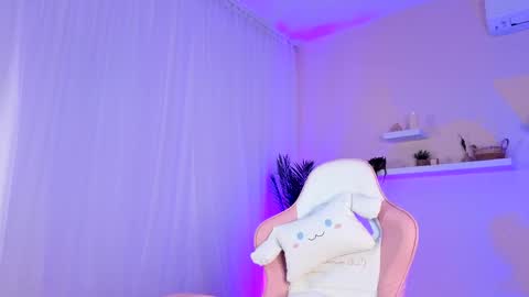 Betty online show from April 22, 3:20 am