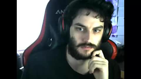 Snapshot of bettersweetthensour chatting on December 30, 7:21 pm bettersweetthensour online show from December 30, 7:21 pm