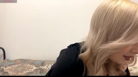 BlondeReka ITS MY 1st DAY HERE online show from December 1, 12:32 pm