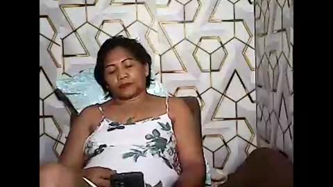 betty_83 online show from April 19, 12:48 pm