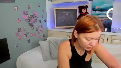 Snapshot of betty_baker1 chatting on September 27, 9:25 am Betty online show from September 27, 9:25 am