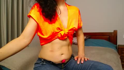 betty_sw online show from January 22, 3:07 pm