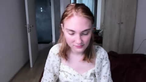Snapshot of betty_witchy chatting on July 20, 3:10 am Dory make me happier online show from July 20, 3:10 am