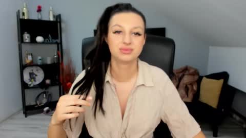 bettyjamess online show from November 7, 5:07 am