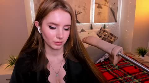 Snapshot of bettyrouse chatting on December 28, 12:57 am Betty online show from December 28, 12:57 am