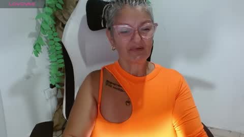 bibiana online show from April 19, 6:32 pm