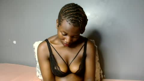Snapshot of beverly_bay chatting on July 17, 1:01 am beverly online show from July 17, 1:01 am