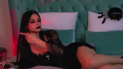 Beverly online show from November 25, 7:14 pm