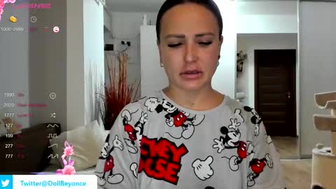   BeyonceDoll       Twitter DollBeyonce    online show from November 2, 6:21 pm